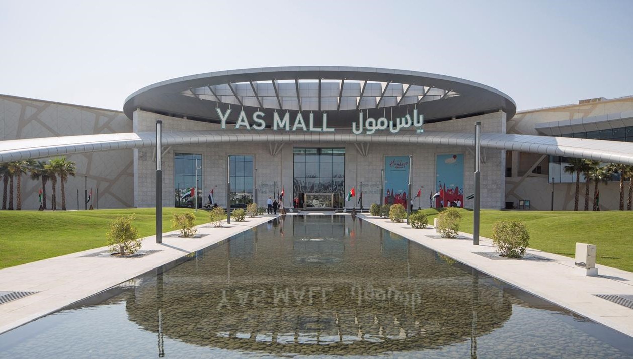 Яс молл абу даби. Яс Молл в Абу Даби. Абу Даби торговый центр. ТЦ Абу Даби Молл. Торговый центр yas Mall.