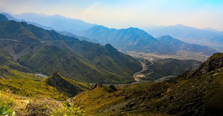 طيران عمان يطلق رحلات جوية بين مسقط والطائف 