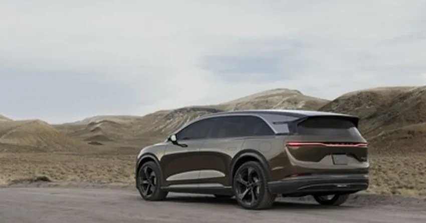 Lucid Gravity تفوز بلقب السيارة الفاخرة العالمية لعام 2026 